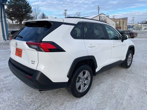 Used 2025 Toyota RAV4 XLE image 16