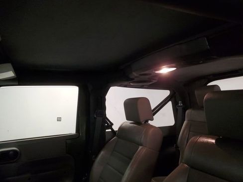 Used 2009 Jeep Wrangler X image 22