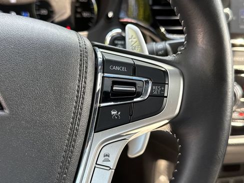 Used 2019 Mitsubishi Outlander 4WD Plug-In Hybrid image 12