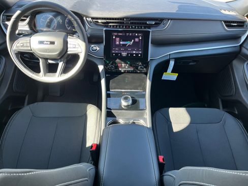 New 2026 Jeep Grand Cherokee Laredo X image 16