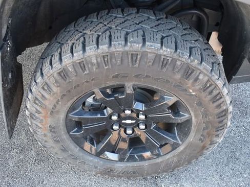 Used 2022 Chevrolet Colorado ZR2 w/ ZR2 Midnight Special Edition image 11