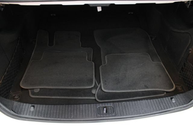 Used 2013 Mercedes-Benz E 350 Sedan image 19