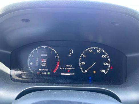 Used 2023 Honda HR-V LX image 12