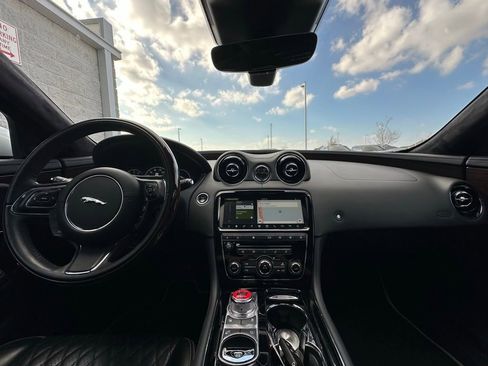 Used 2019 Jaguar XJ L Portfolio image 26
