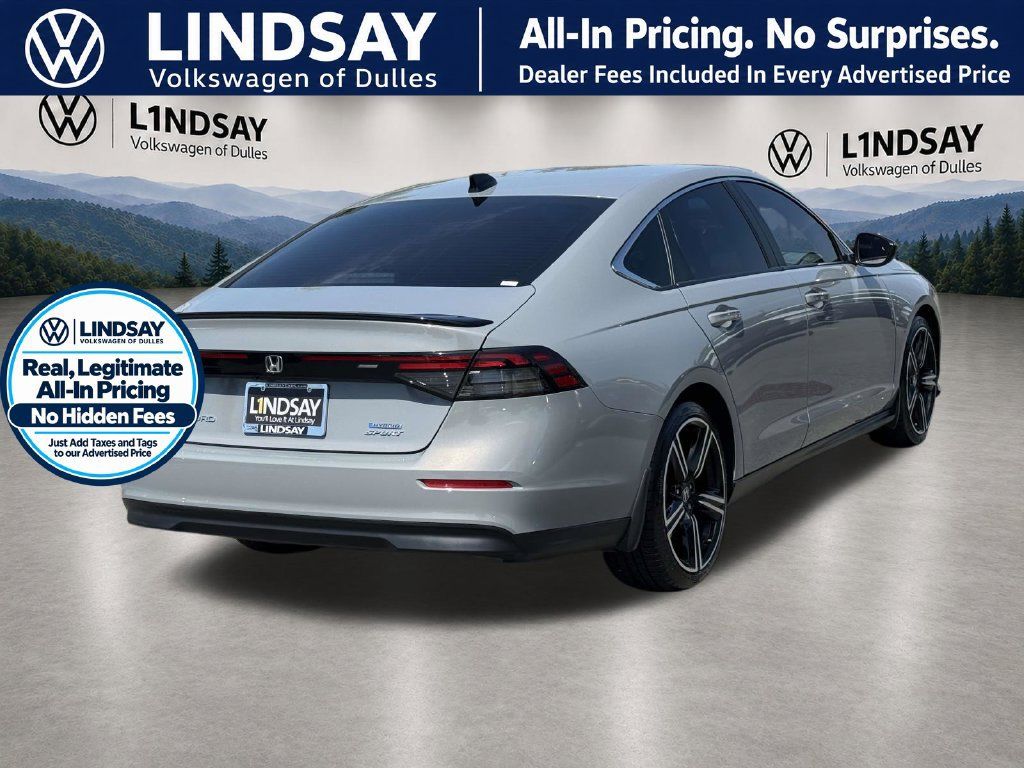 Used 2024 Honda Accord Sport image 7