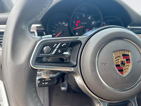 Used 2017 Porsche Macan AWD/4WD image 24