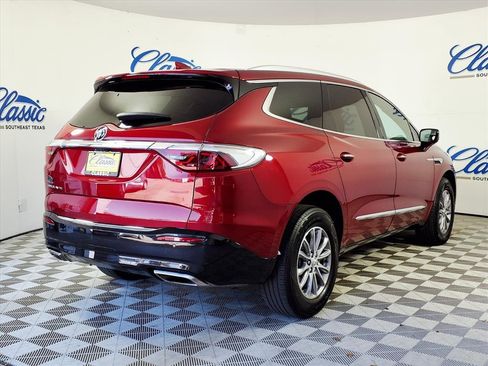 Used 2024 Buick Enclave Premium image 25