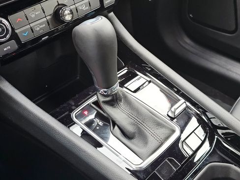 New 2026 Jeep Compass Latitude image 24