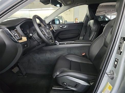 New 2026 Volvo XC60 B5 Ultra w/ Climate Package AWD/4WD image 10