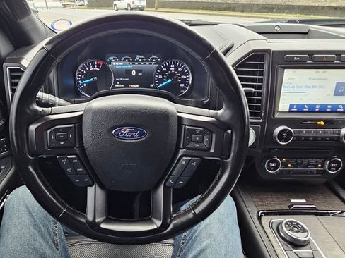 Used 2018 Ford Expedition Max Limited image 11