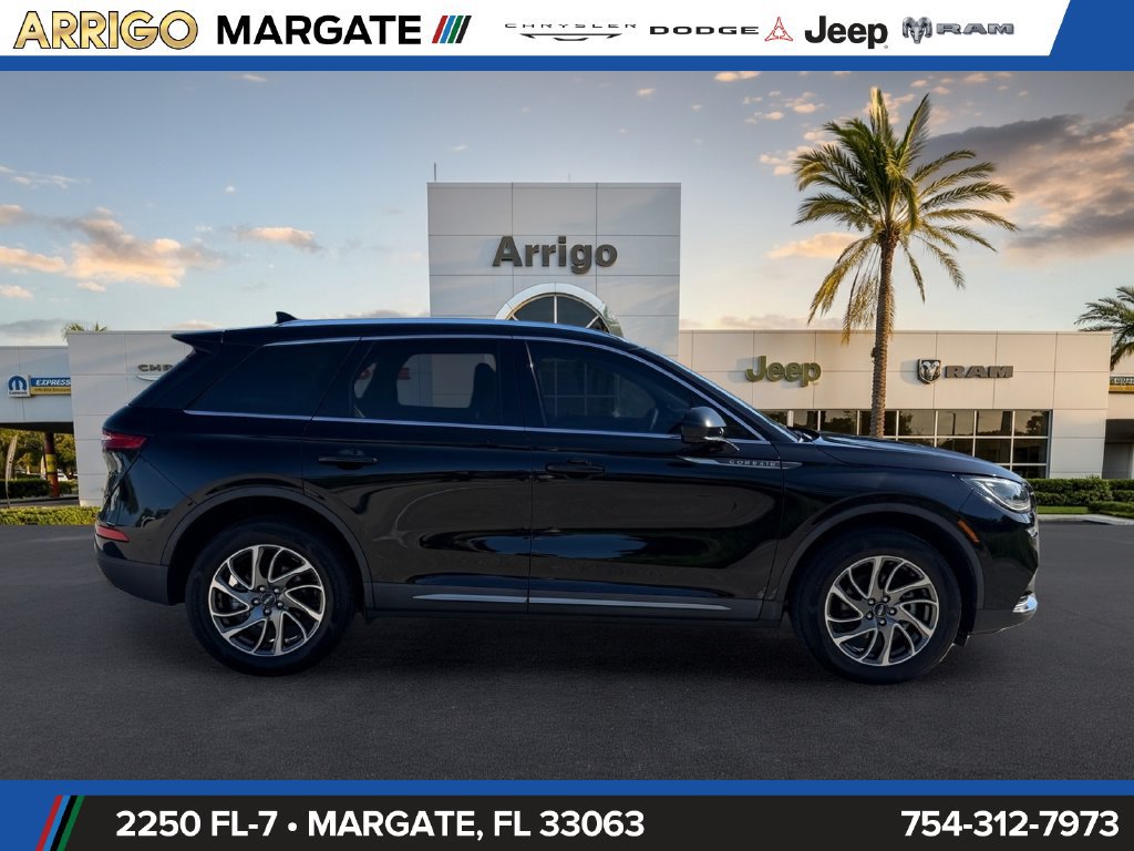 Used 2022 Lincoln Corsair FWD image 8
