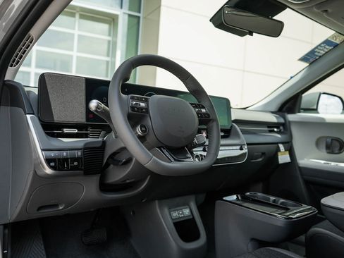 New 2026 Hyundai Ioniq 5 SE AWD/4WD image 18
