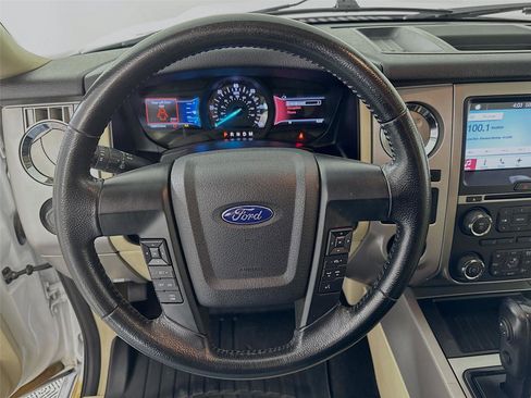 Used 2017 Ford Expedition EL XLT w/ Equipment Group 202A image 18