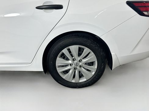 Used 2024 Nissan Sentra S image 11