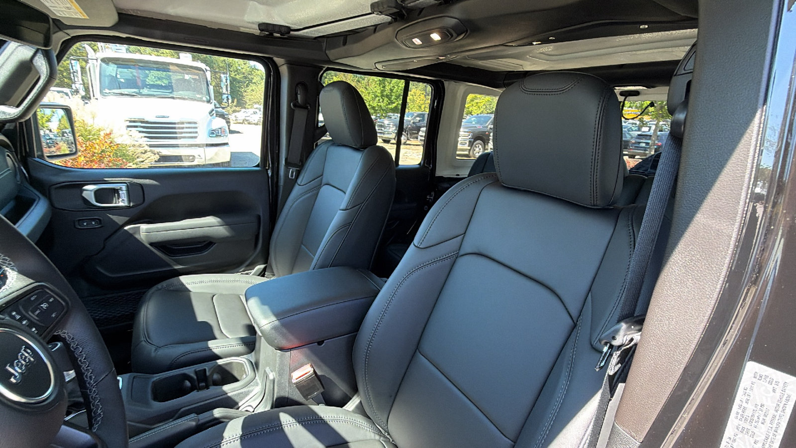 New 2027 Jeep Wrangler Unlimited Rubicon 392 AWD/4WD image 17