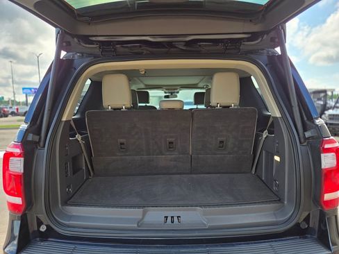 Used 2021 Ford Expedition XLT RWD image 15