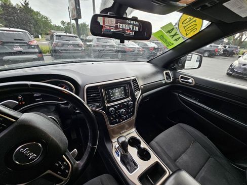 Used 2016 Jeep Grand Cherokee Laredo w/ Quick Order Package 23E AWD/4WD image 20
