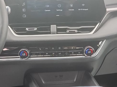 New 2026 Chevrolet Equinox LT w/ Convenience Package II FWD image 13
