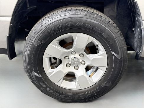 Used 2019 RAM 1500 Big Horn image 33