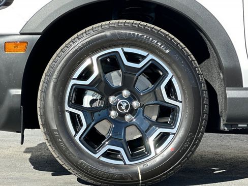 New 2025 Ford Bronco Sport Outer Banks w/ Outer Banks Tech Package+ image 25