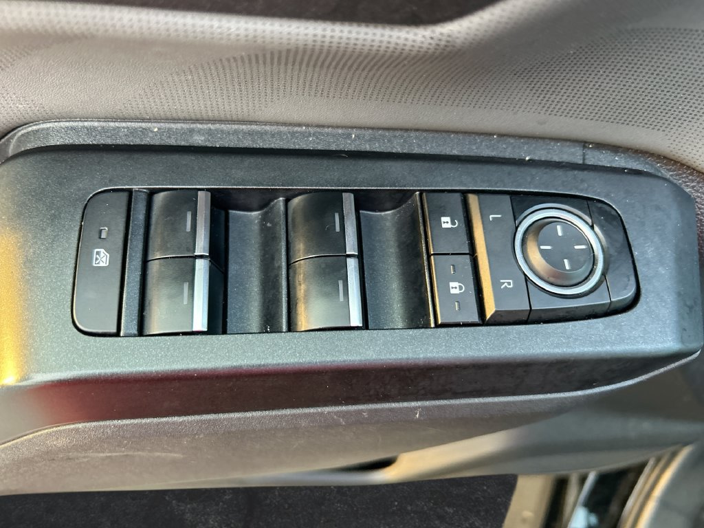 Used 2026 Toyota RAV4 FWD image 13