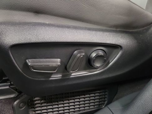 Used 2024 Toyota Sienna XLE AWD/4WD image 22