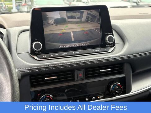 Used 2023 Nissan Rogue SV AWD/4WD image 11