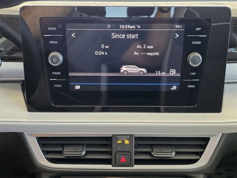 New 2025 Volkswagen Taos SE image 12