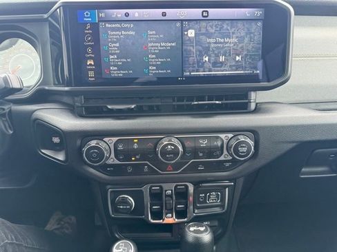 Used 2024 Jeep Wrangler Sport S image 18