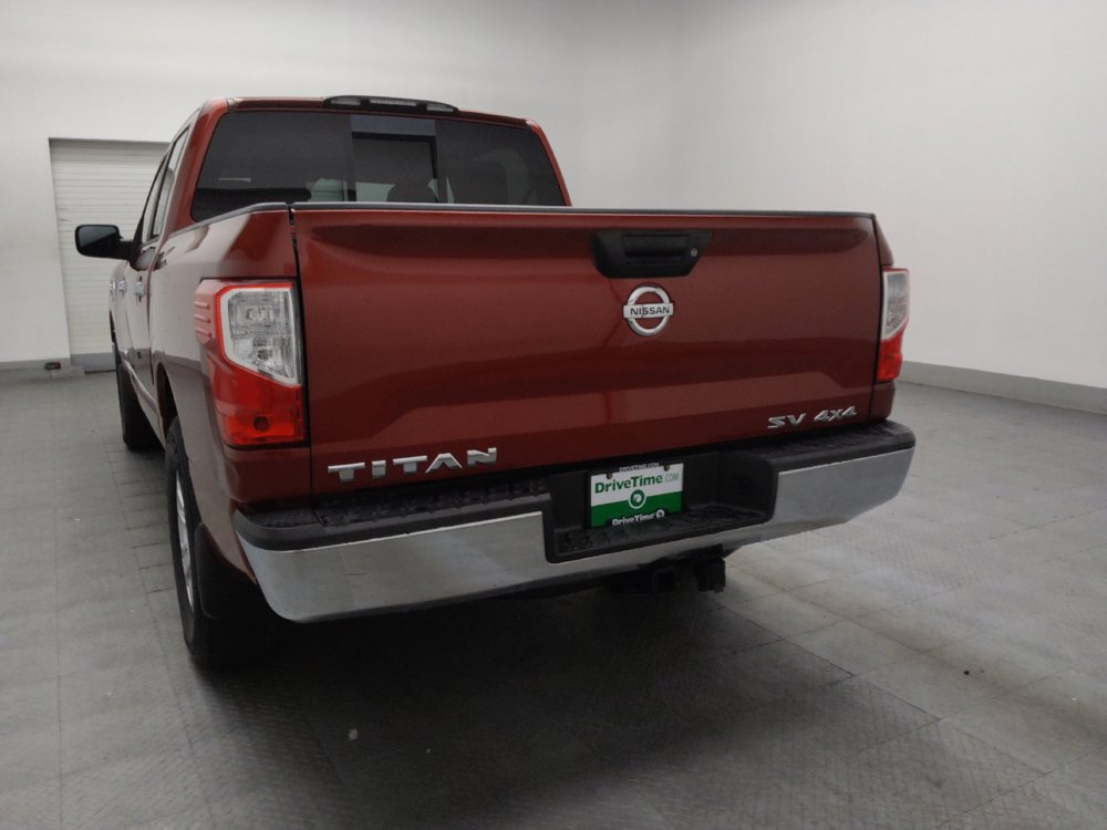 Used 2017 Nissan Titan SV AWD/4WD image 6