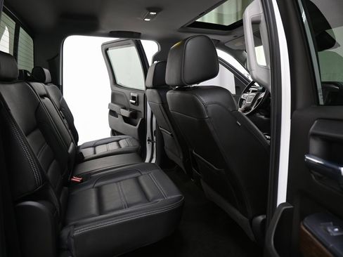 Used 2017 GMC Sierra 2500 Denali w/ Duramax Plus Package image 27