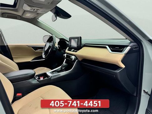 Used 2019 Toyota RAV4 XLE w/ Protection Package AWD/4WD image 15