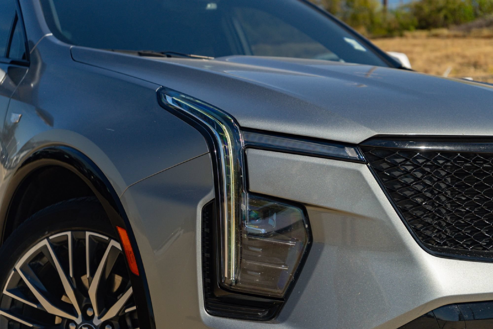 Used 2024 Cadillac XT4 Sport FWD image 3