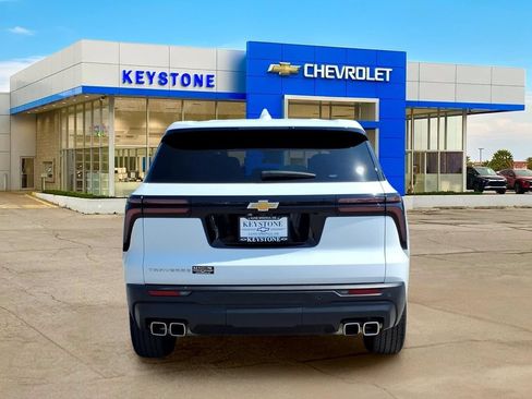 Used 2024 Chevrolet Traverse LS FWD image 6