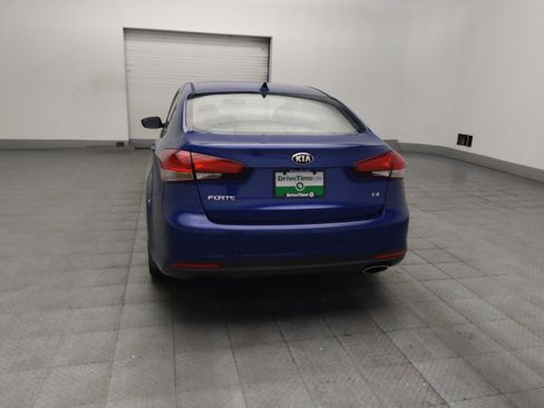 Used 2017 Kia Forte EX FWD image 6