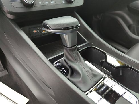 Used 2025 Hyundai Tucson SE image 31