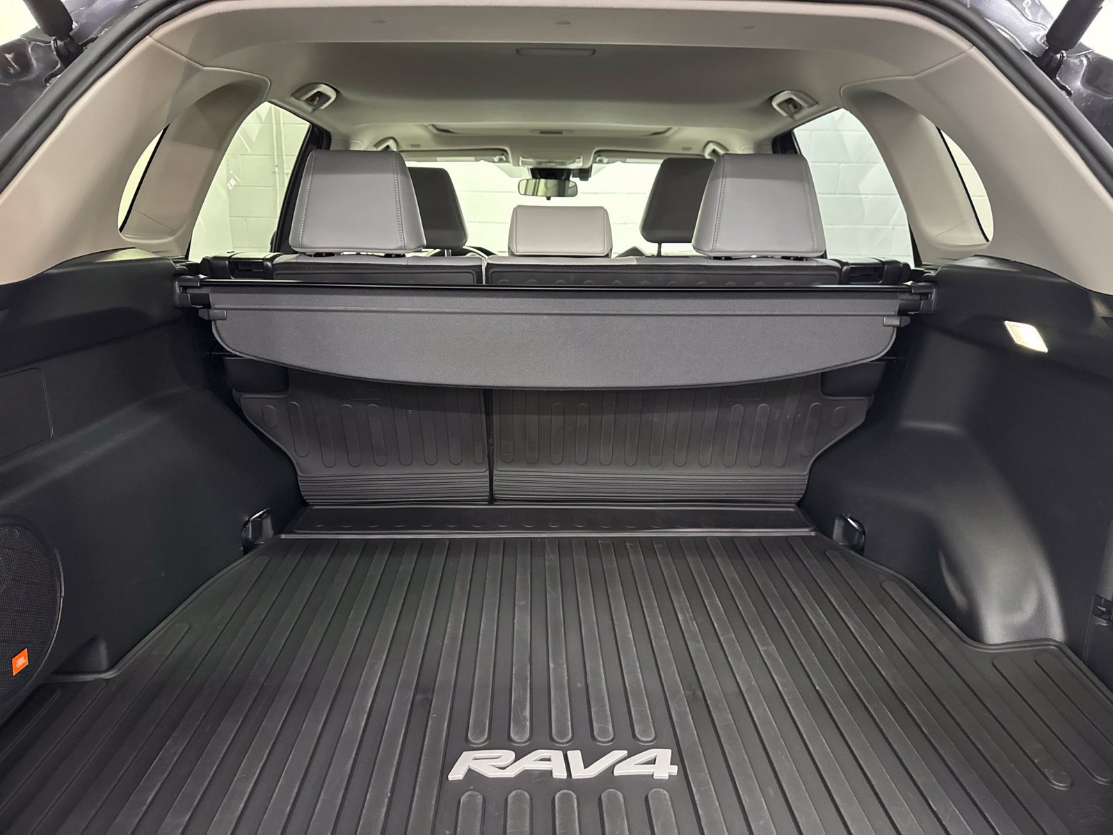 Used 2025 Toyota RAV4 XLE Premium w/ Weather Package AWD/4WD image 35
