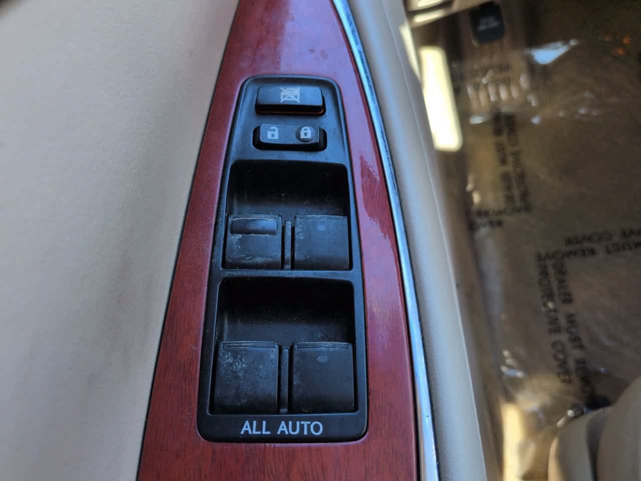 Used 2010 Lexus ES 350 w/ Preferred Accessory Package FWD image 23