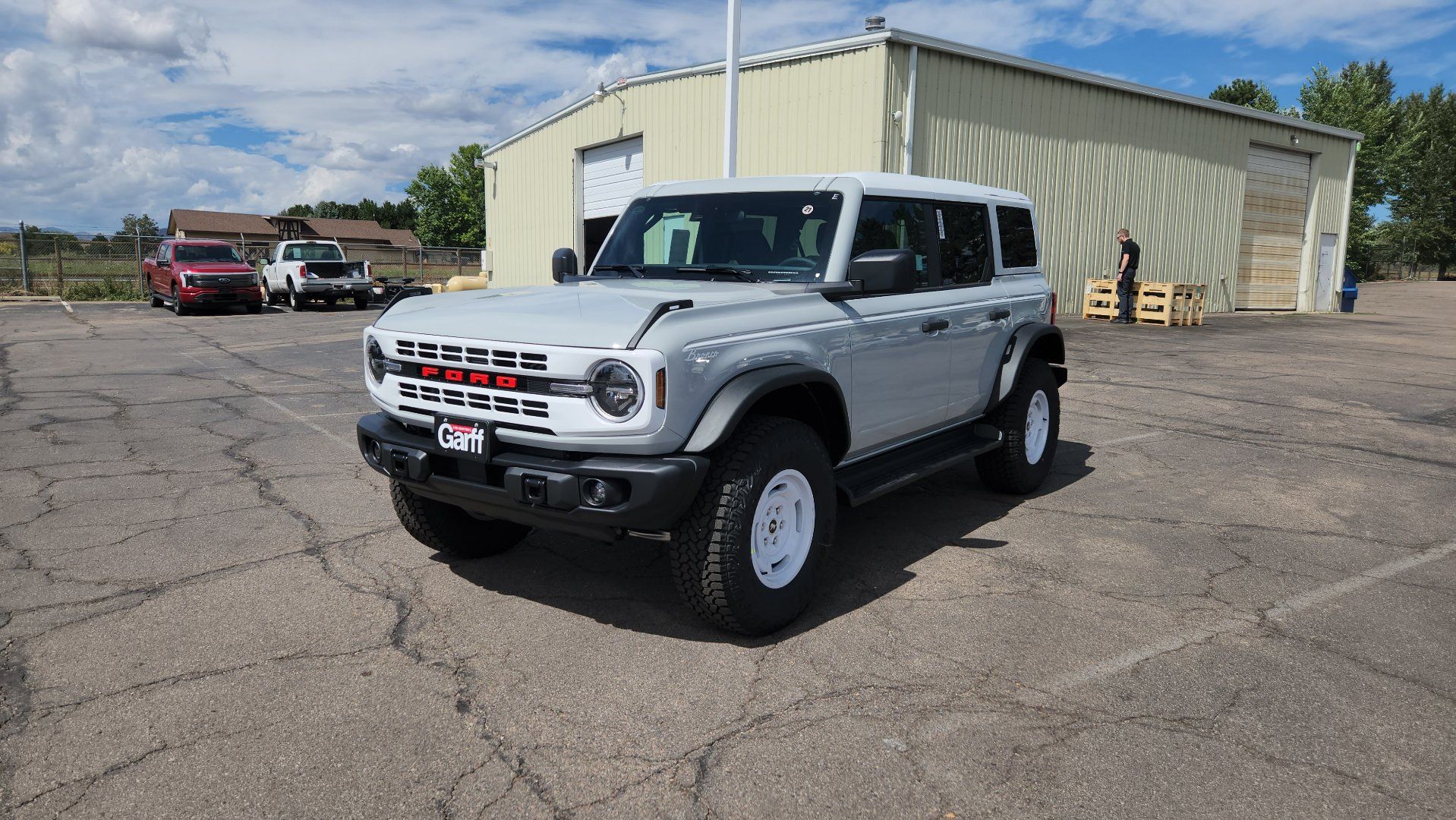New 2026 Ford Bronco Heritage Edition AWD/4WD image 2