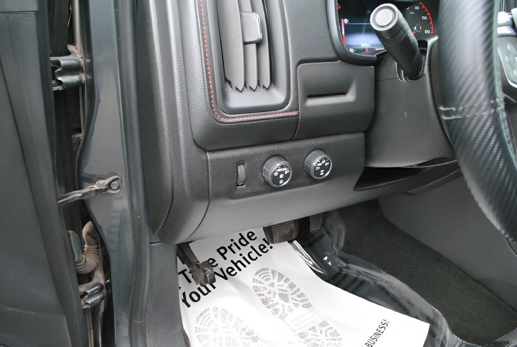 Used 2016 GMC Canyon SLE w/ All Terrain Package AWD/4WD image 14