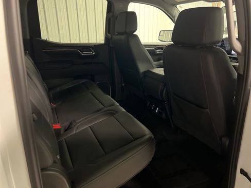 Certified 2024 GMC Sierra 1500 SLT image 10