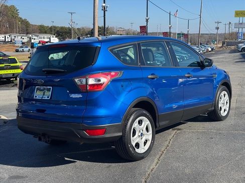 Used 2017 Ford Escape S image 3