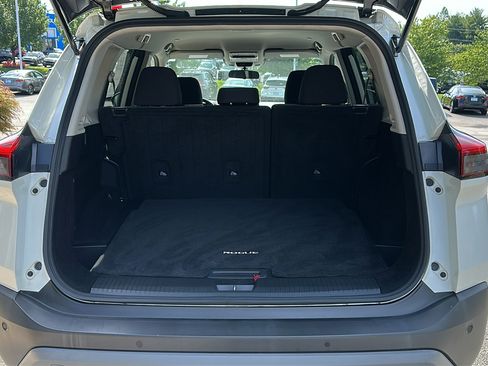 Certified 2023 Nissan Rogue SV AWD/4WD image 6