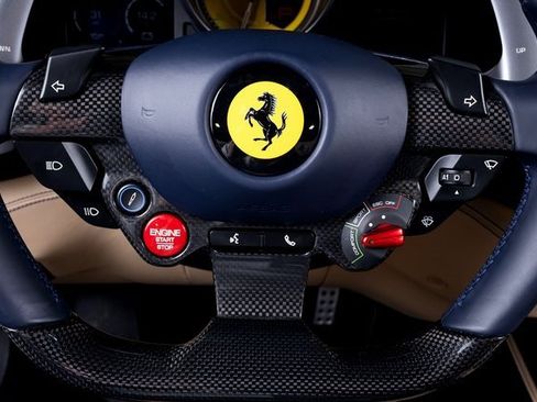 Certified 2019 Ferrari Portofino image 39