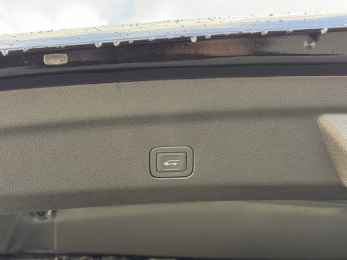 New 2026 Cadillac Escalade Platinum Sport AWD/4WD image 7