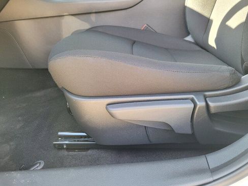 New 2025 Nissan Sentra S image 9