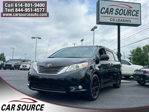 Used 2013 Toyota Sienna XLE AWD/4WD image 1