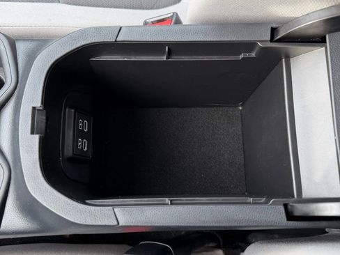 Used 2023 Toyota RAV4 XLE w/ Convenience Package image 23