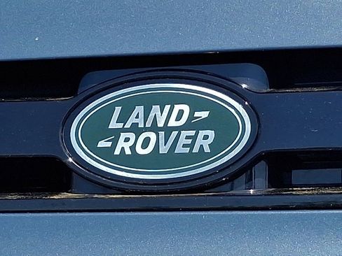 Certified 2025 Land Rover Defender 110 S AWD/4WD image 28