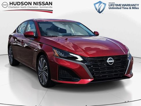 New 2026 Nissan Altima 2.5 SV w/ SV Premium Package FWD image 1